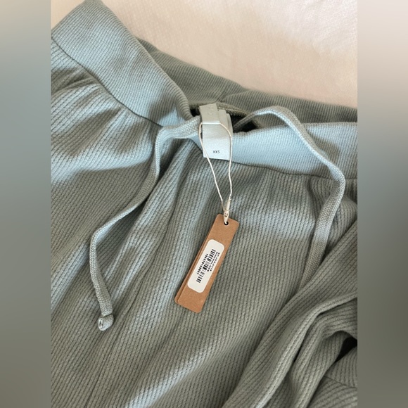 Skims Waffle Sweat Set Light Green/ Sage - Picture 2 of 3